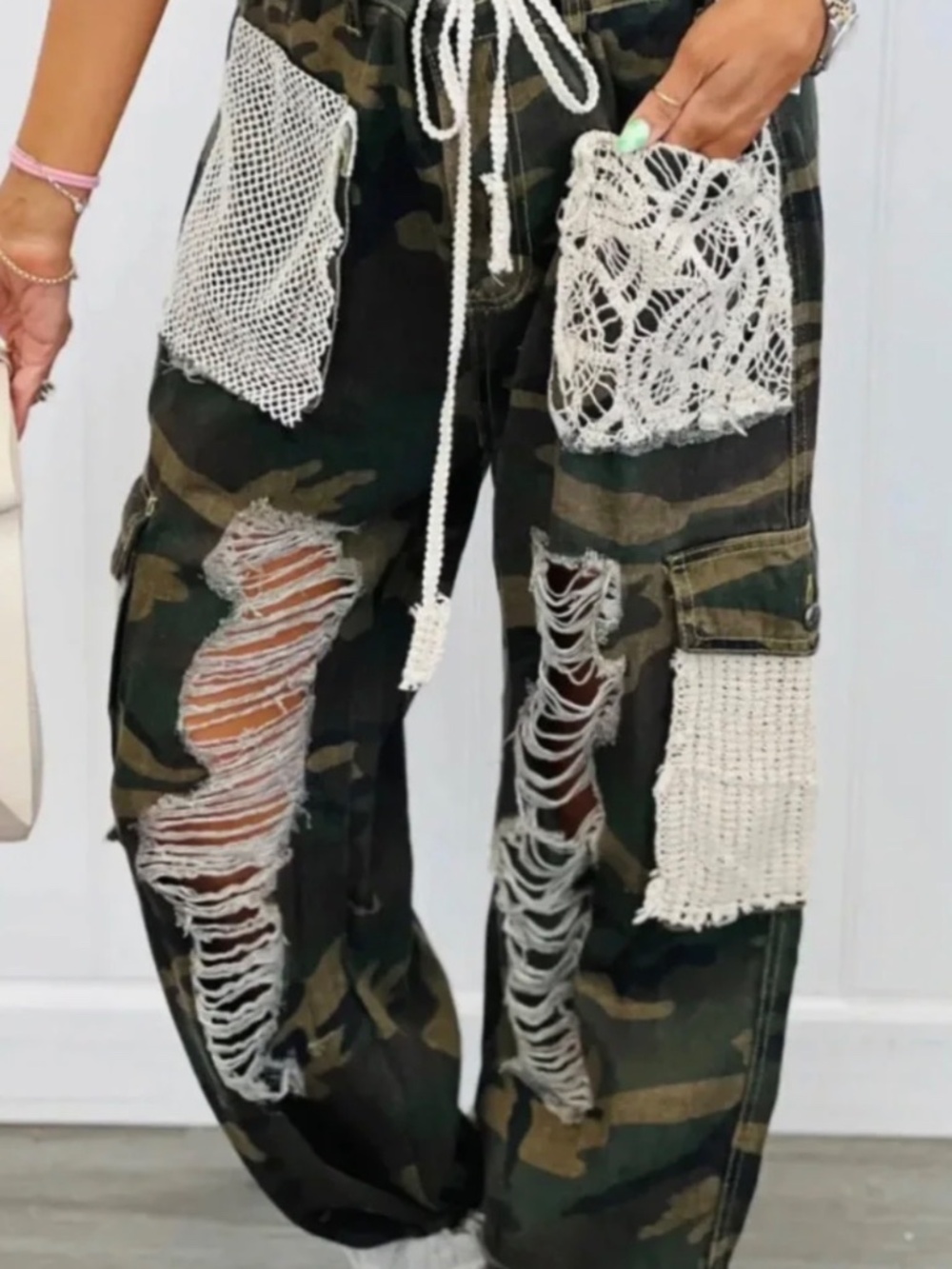 Pol camouflage and lace distressed jogger pants - Picture 10 of 10